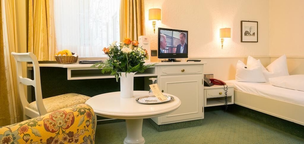Wellness-Privatehotel Post An Der Therme 30/50