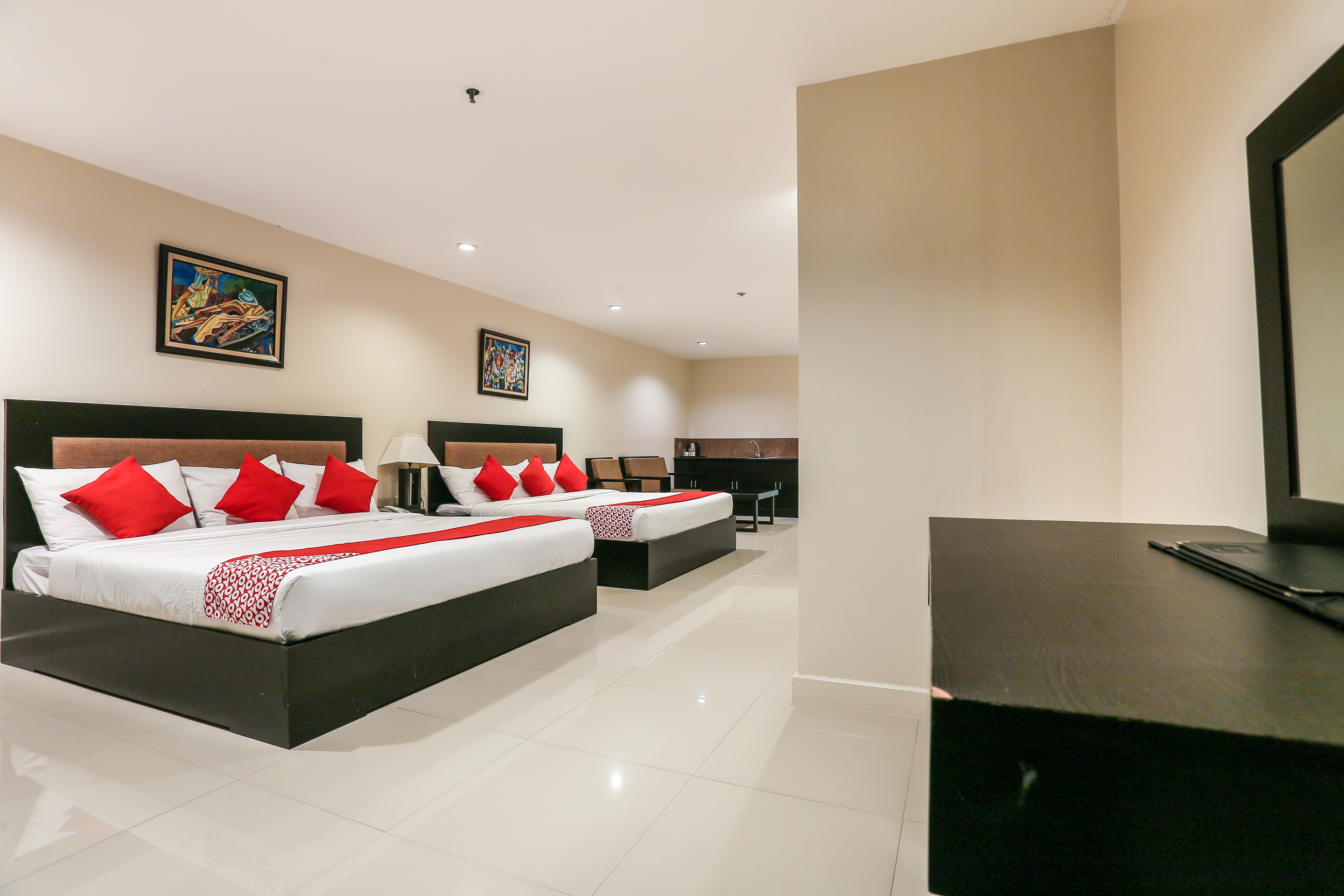 Paragon Tower Hotel 15/50