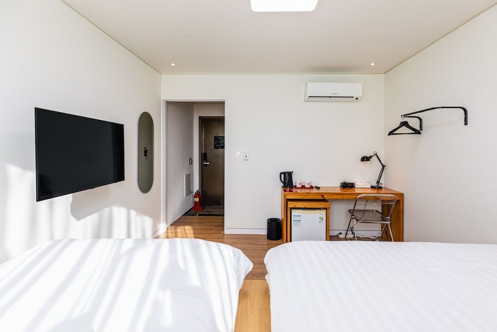 Haeden Hotel 13/45