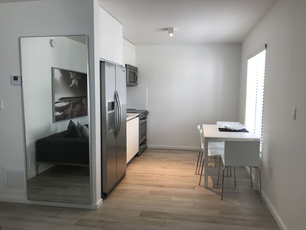Beach Haus Key Biscayne 22/50