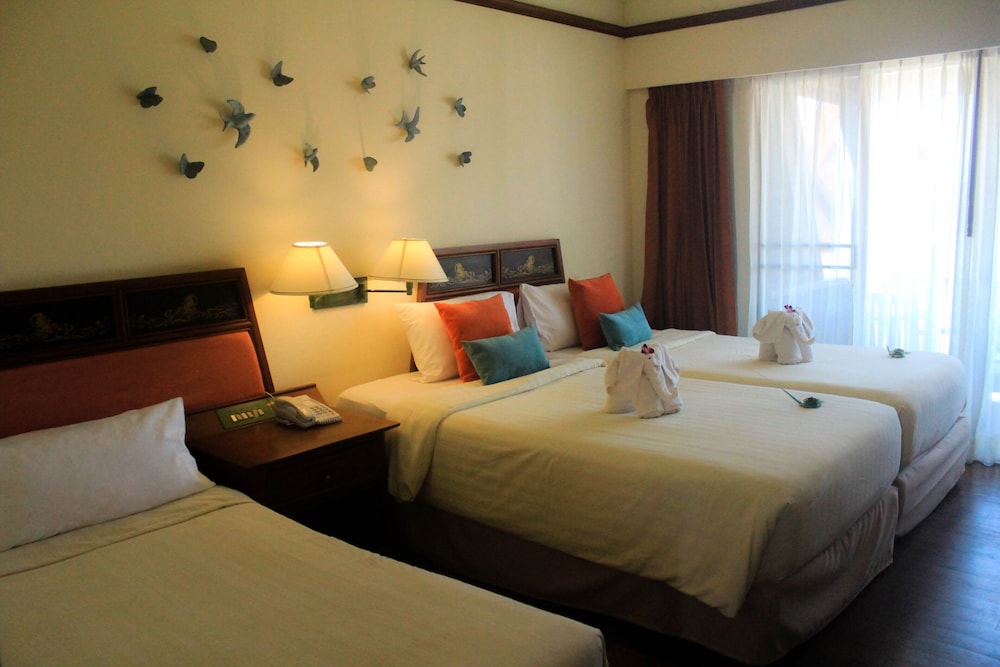 Seaview Patong Hotel 28/69