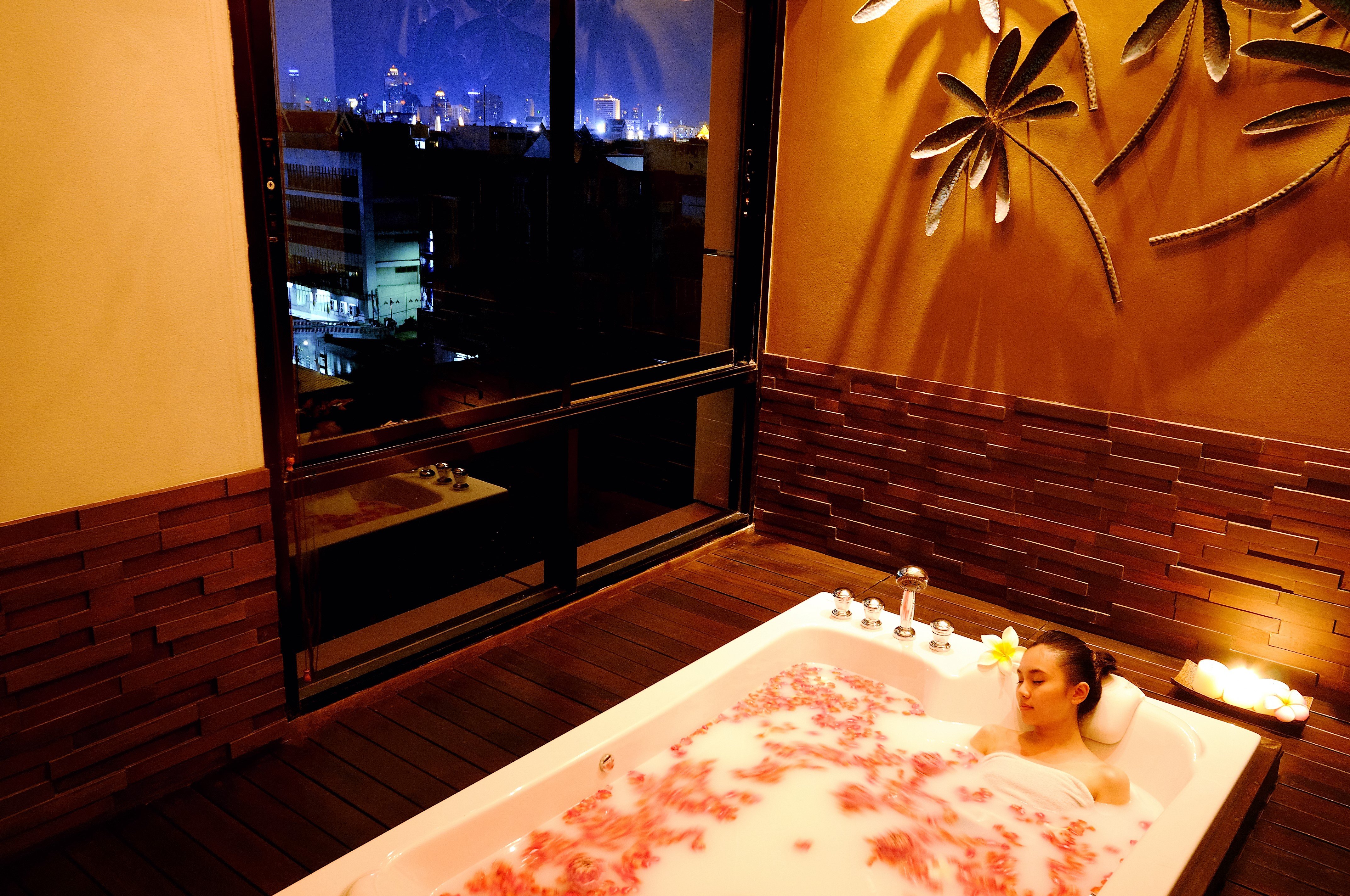 Nouvo City Hotel 3/10