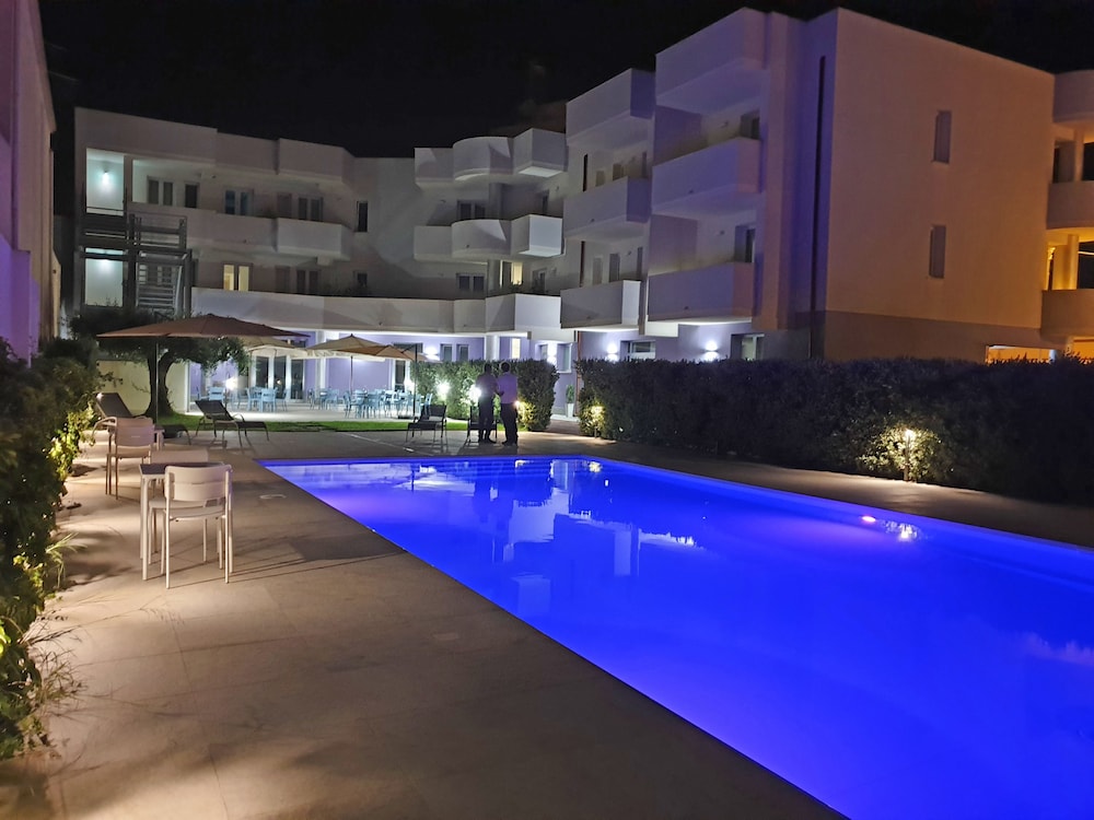 Travini Hotel Residence 26/50