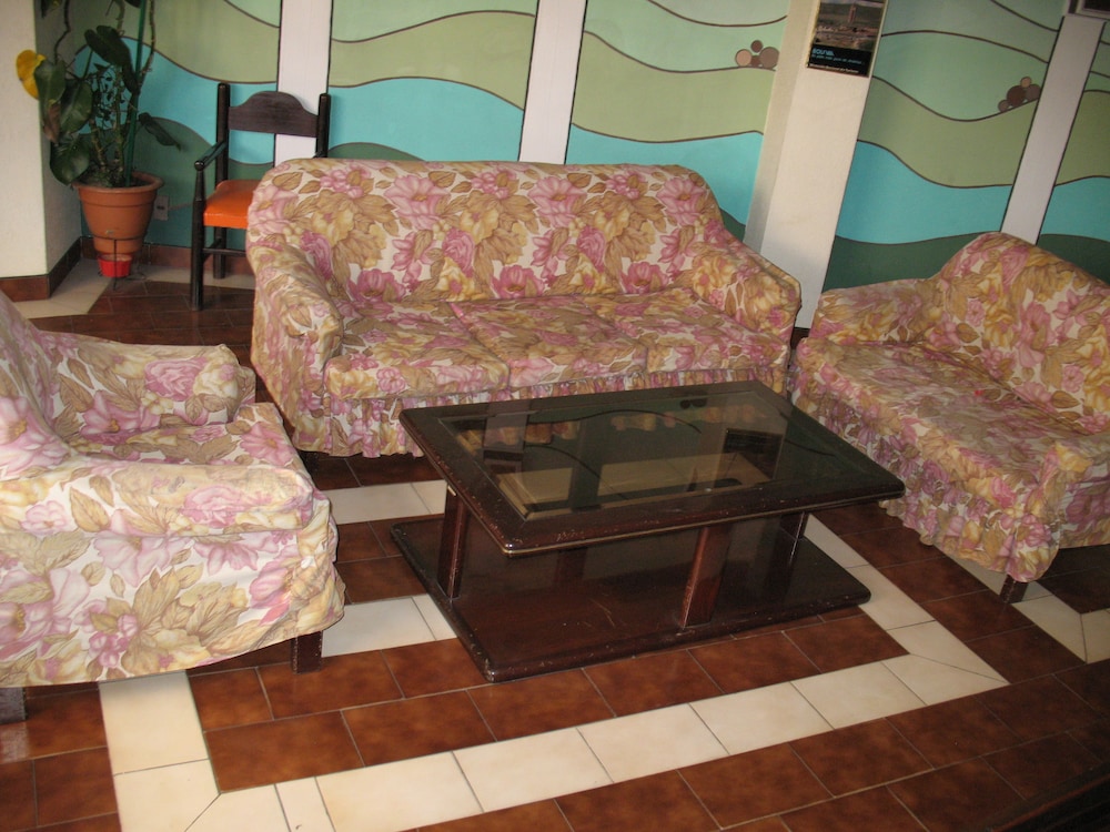HOTEL LA JOYA 32/42
