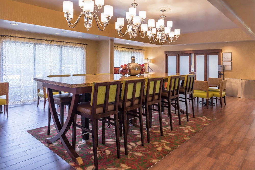 Hampton Inn Columbia Northeast-Fort Jackson Area 33/38