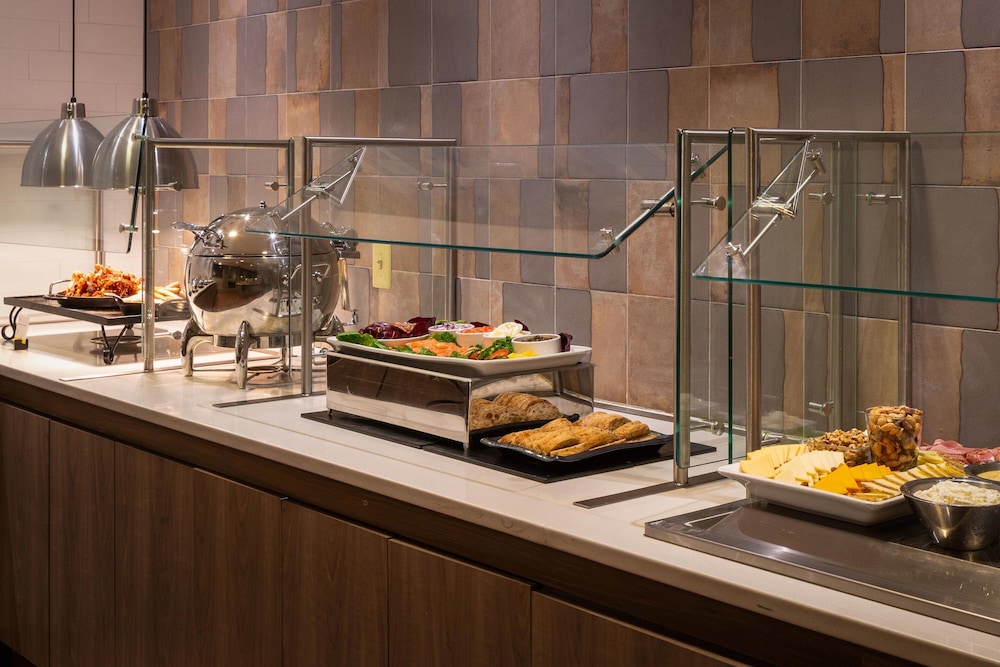 The Westin Tysons Corner 37/55