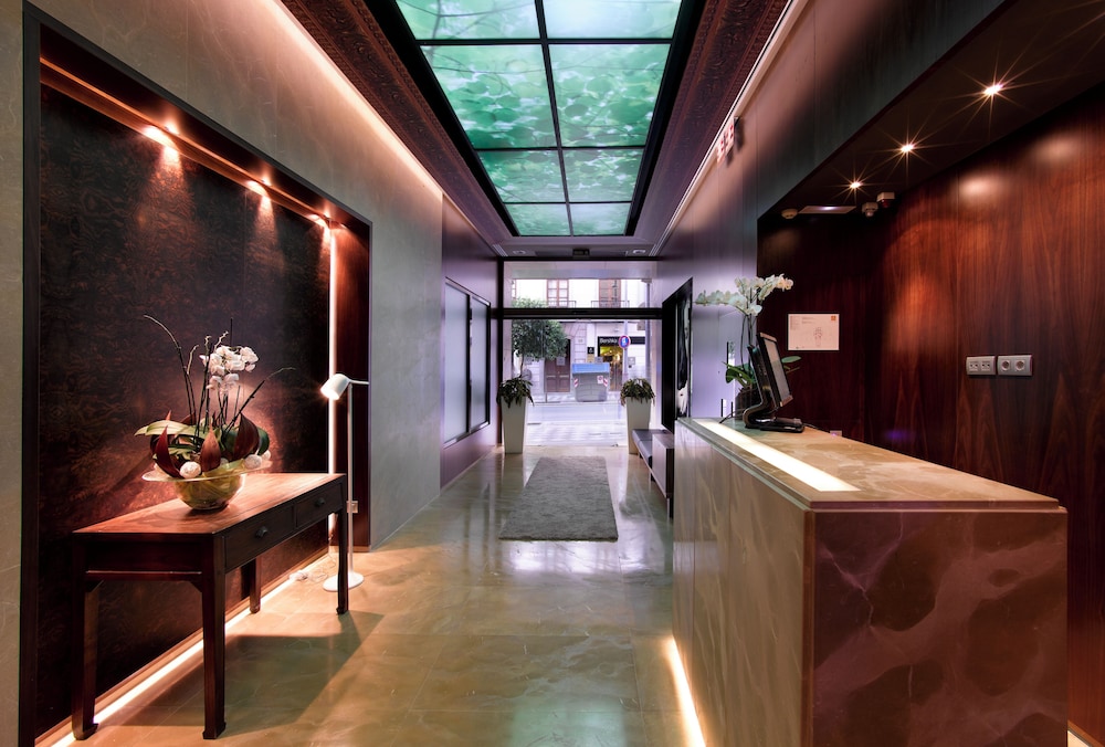 Bibo Suites Hotel 7/54