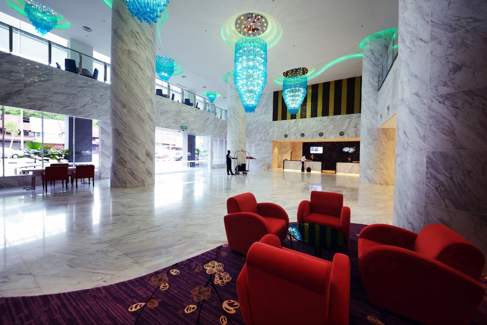 Lobby at Lexis Suites Penang, GEORGE TOWN