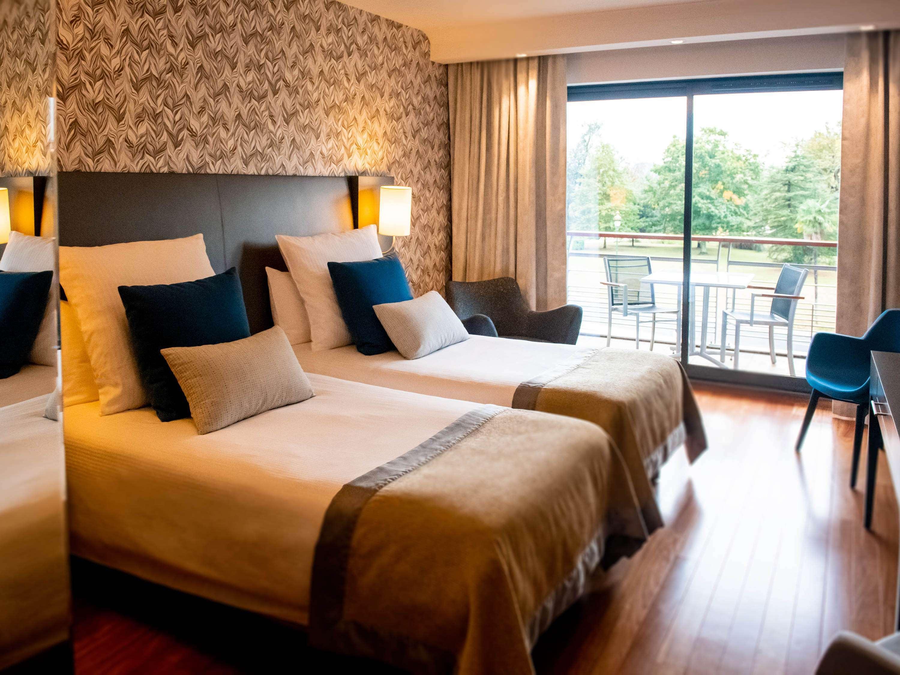 Connecting, Family Suite, Superior, Garden Side