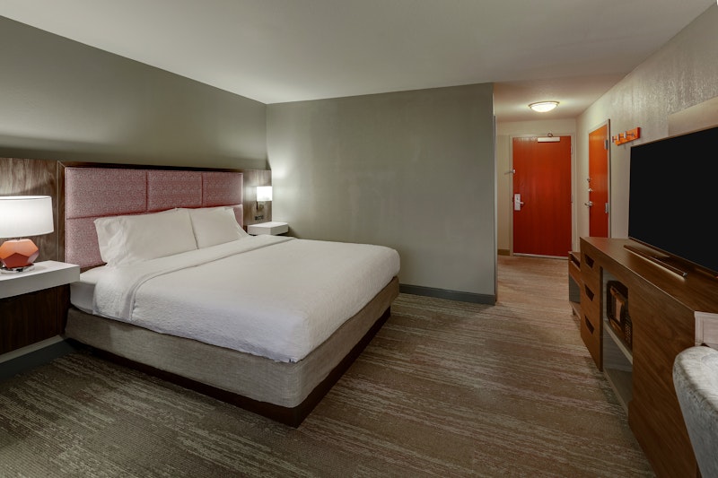 Hampton Inn & Suites St. Louis-Edwardsville 18/69