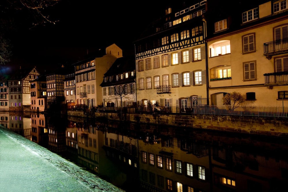 Sejours Et Affaires Strasbourg Kleber 23/25