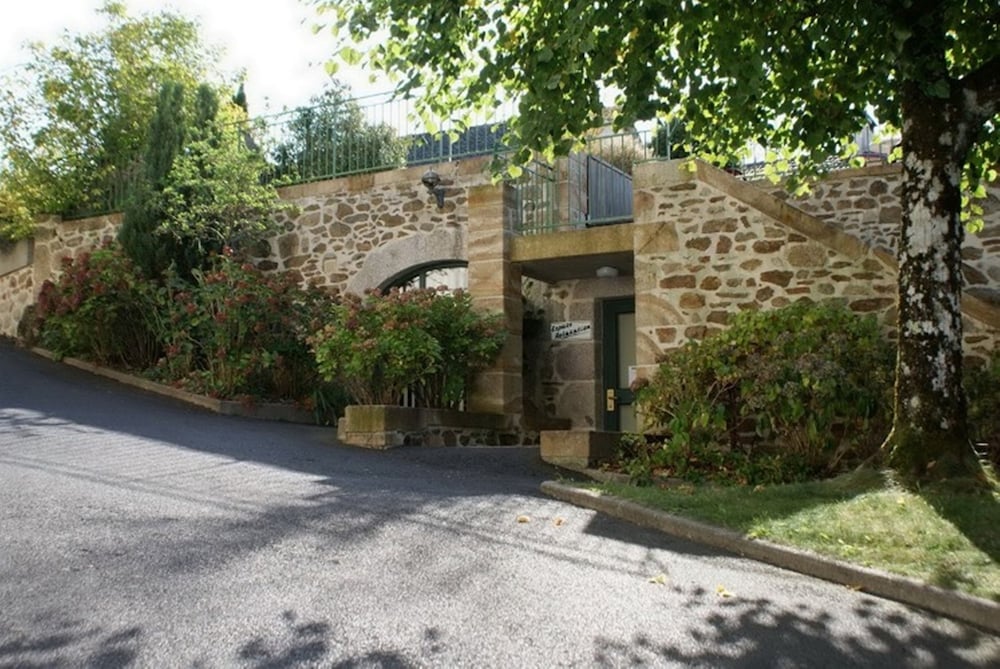 RELAIS DU SILENCE AUBERGE DE LA TOMETTE 57/57