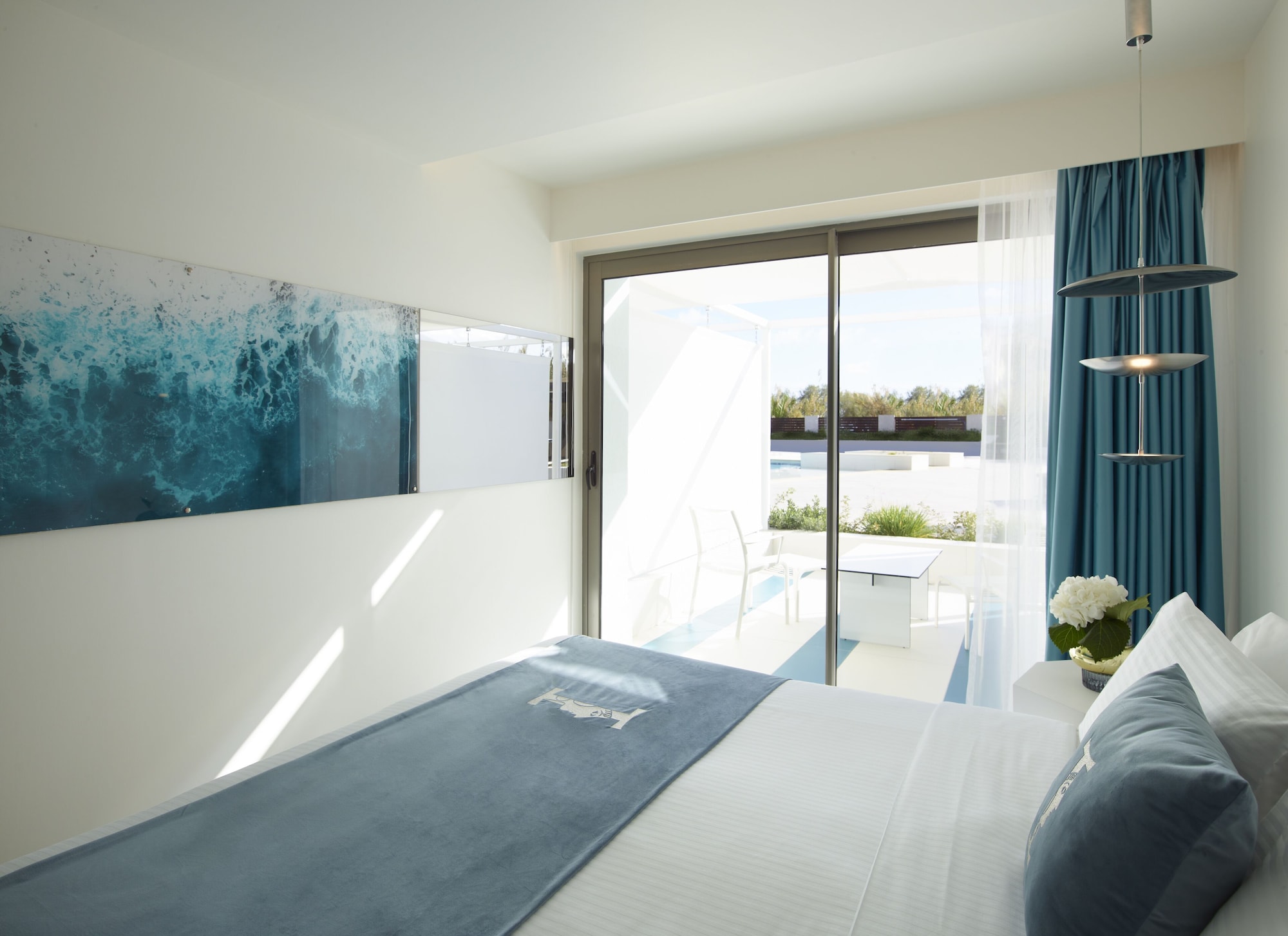 2 Bedrooms, Silver, Family, King Bed, Land View, 2 Sofa
