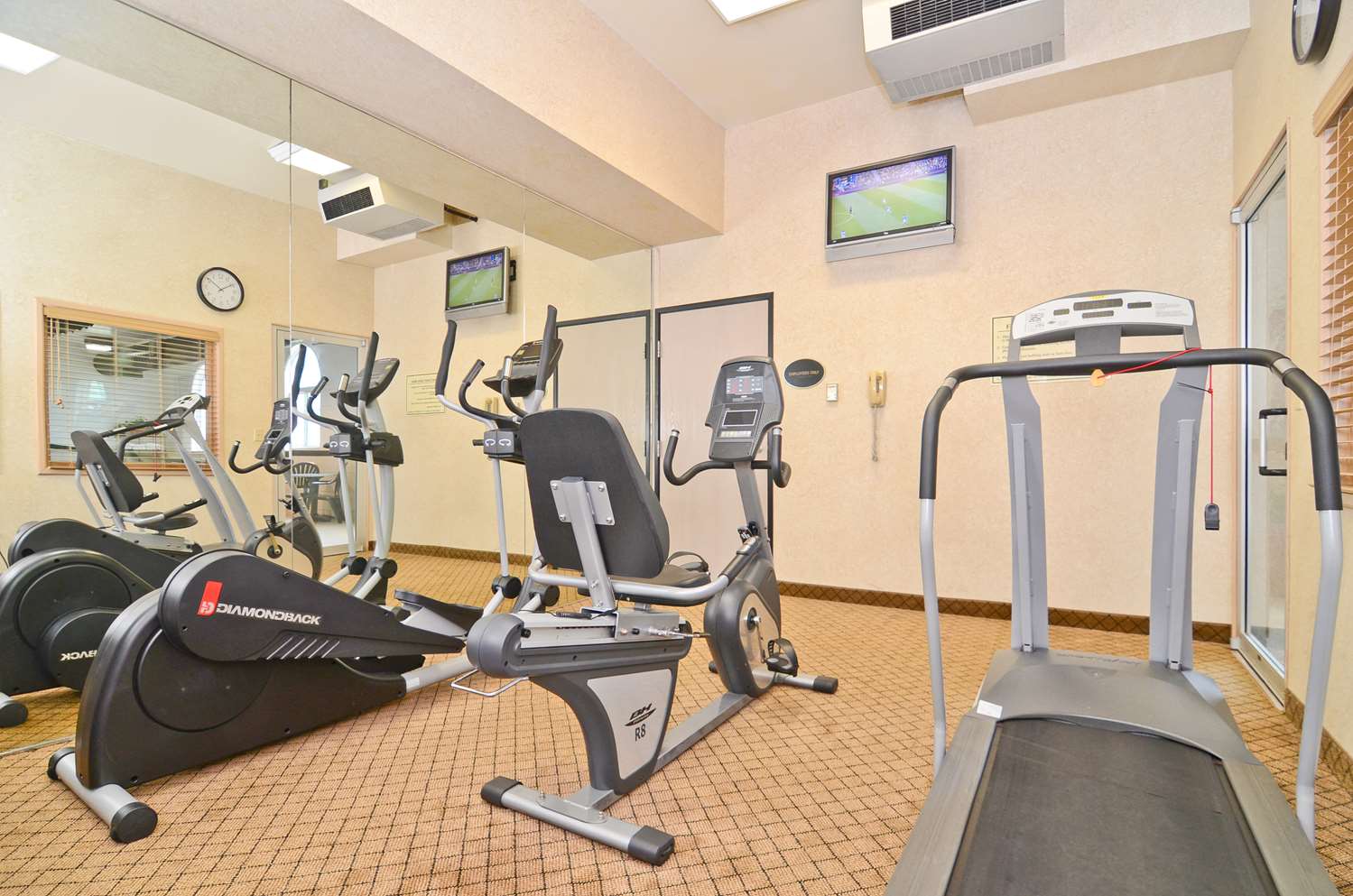 Best Western Macomb Inn 1/4