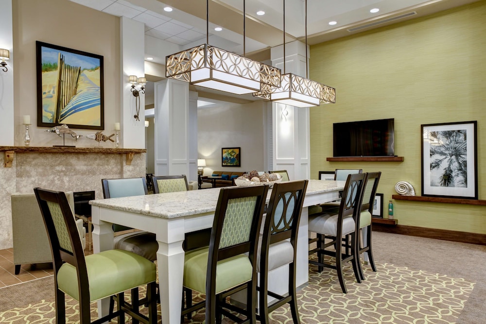 Hampton Inn and Suites Vero Beach Downtown 34/45