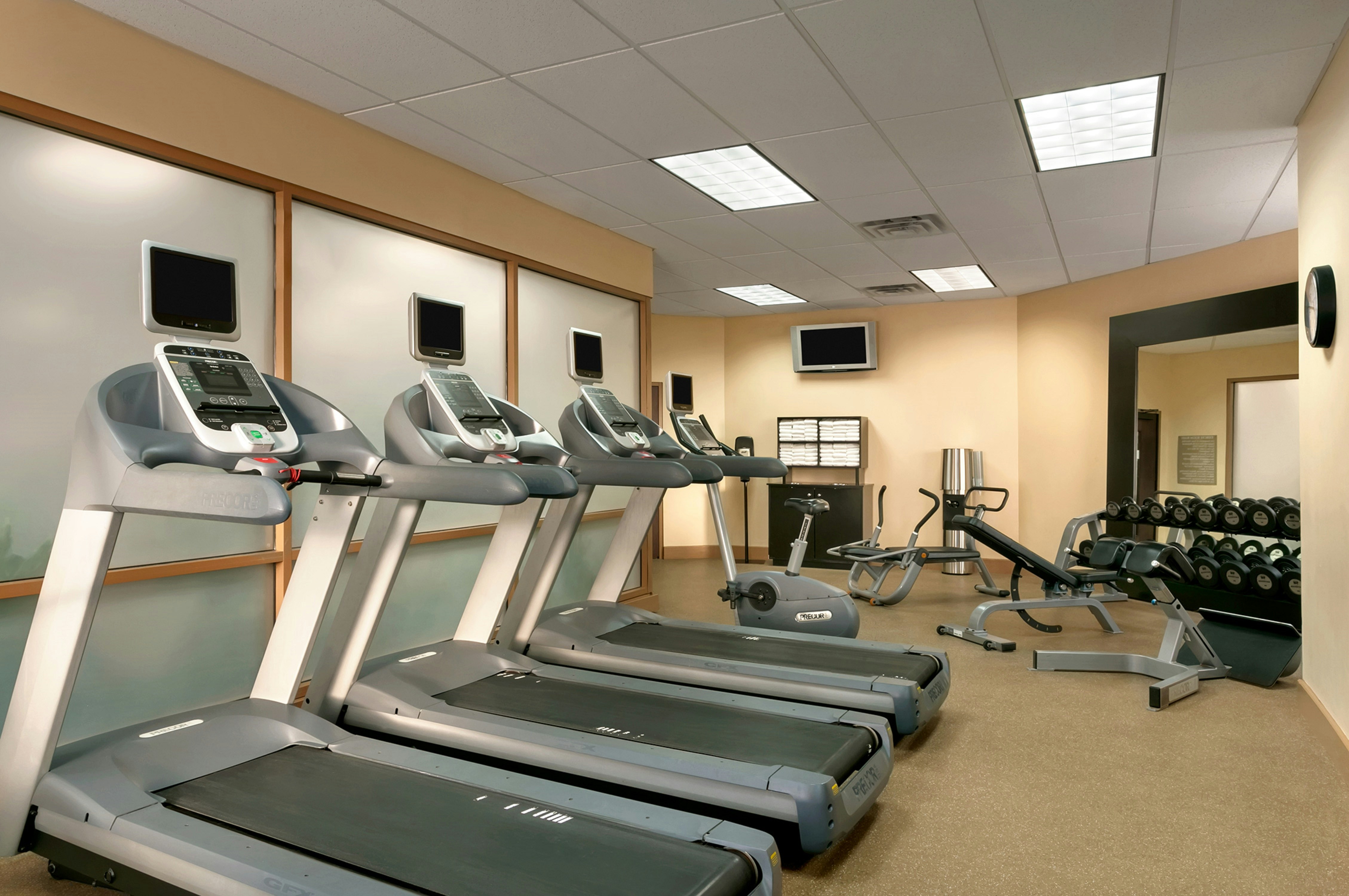 Embassy Suites by Hilton Chicago North Shore Deerfield 23/65