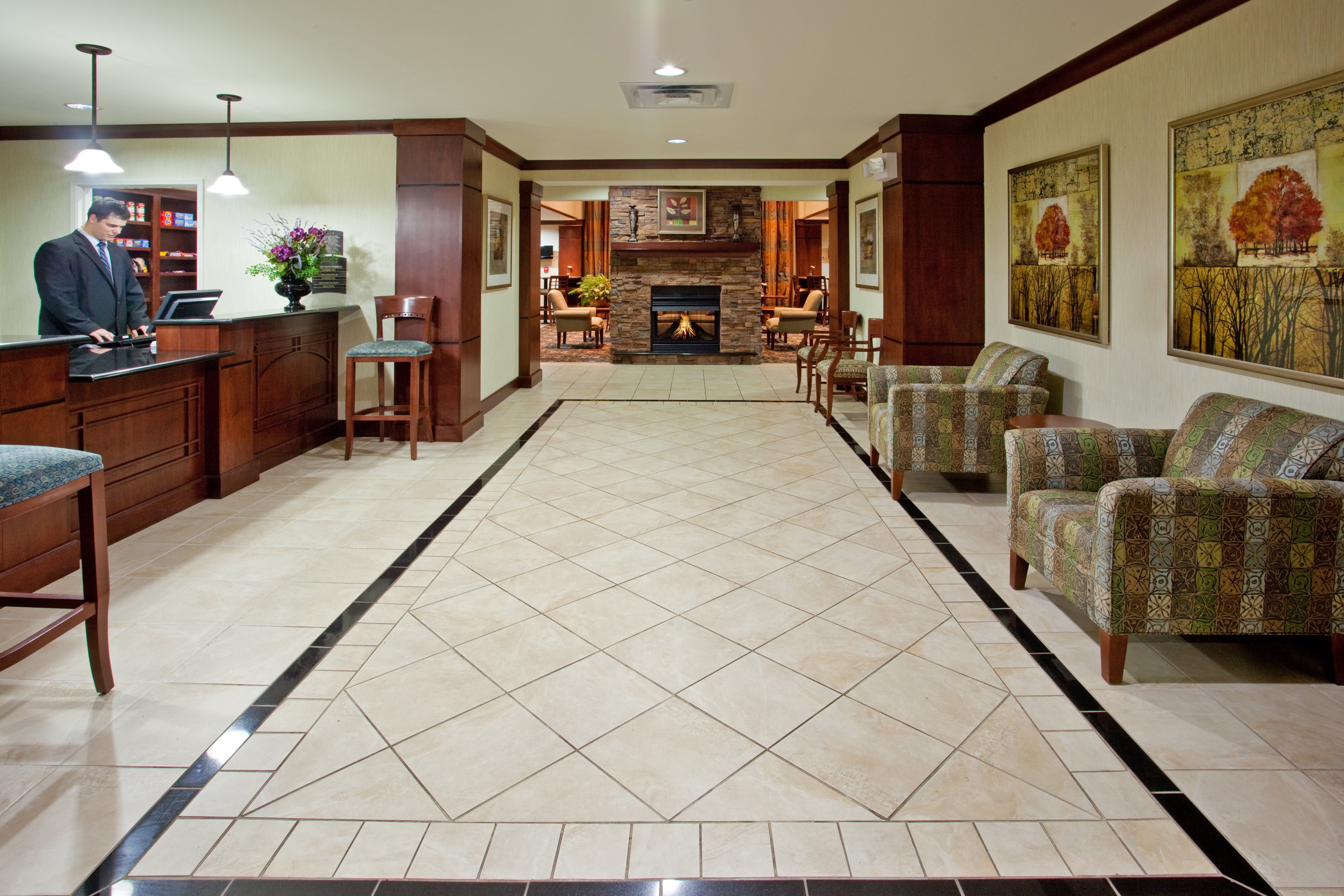 Staybridge Suites Elkhart North 12/55