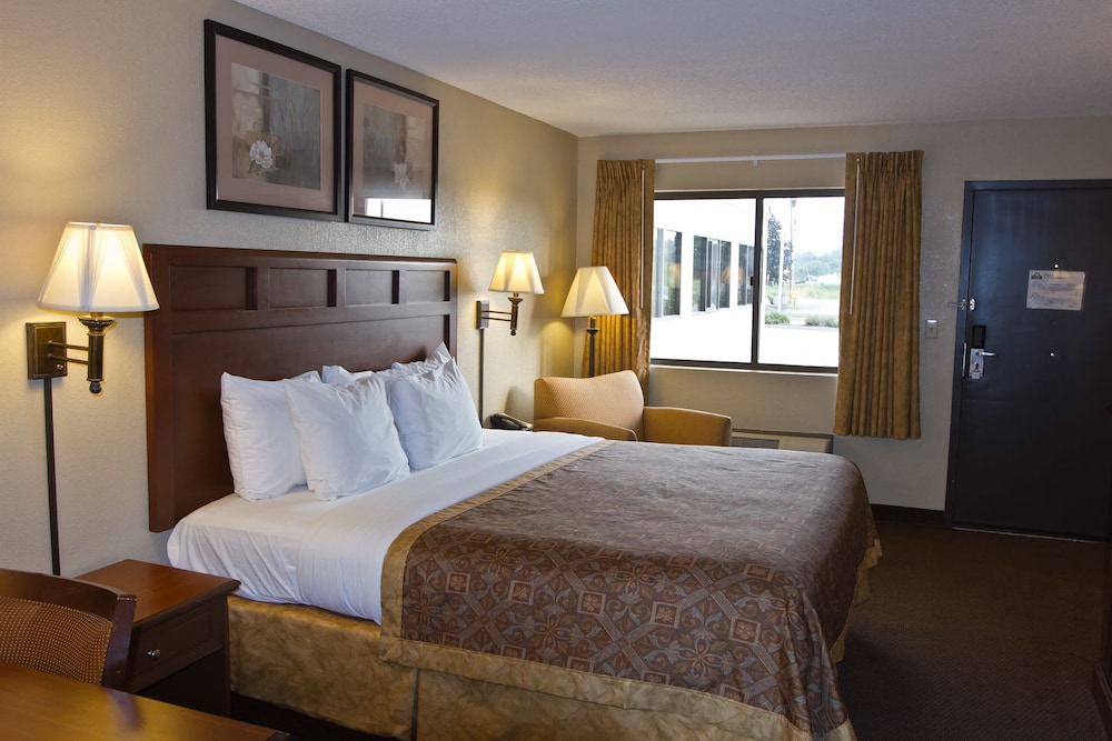 Greenstay Hotel and Suites St James 15/62