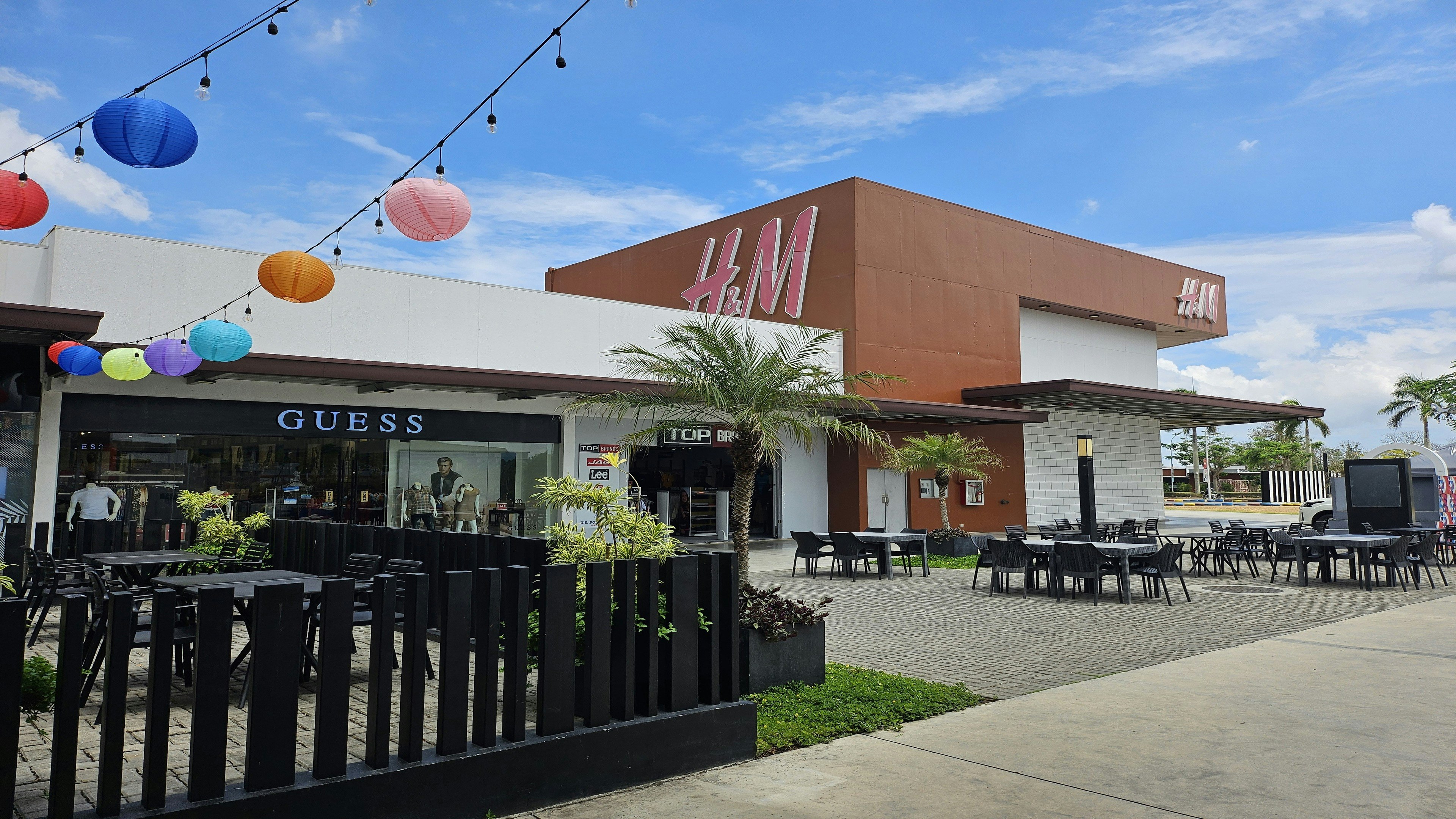 Holiday Inn & Suites Batangas Limapark 4/50