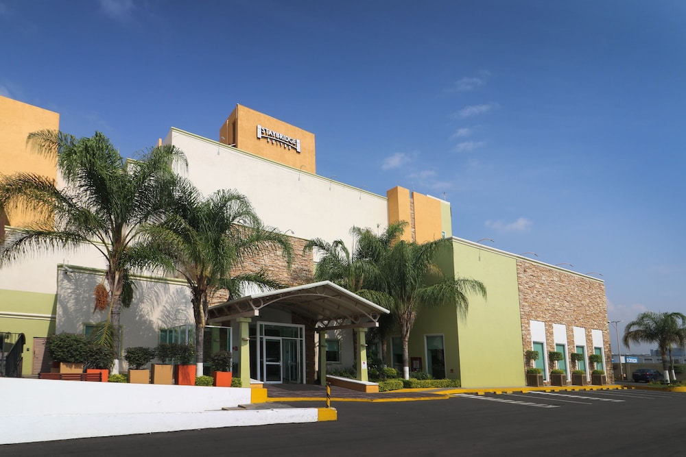 Staybridge Suites Queretaro 3/75