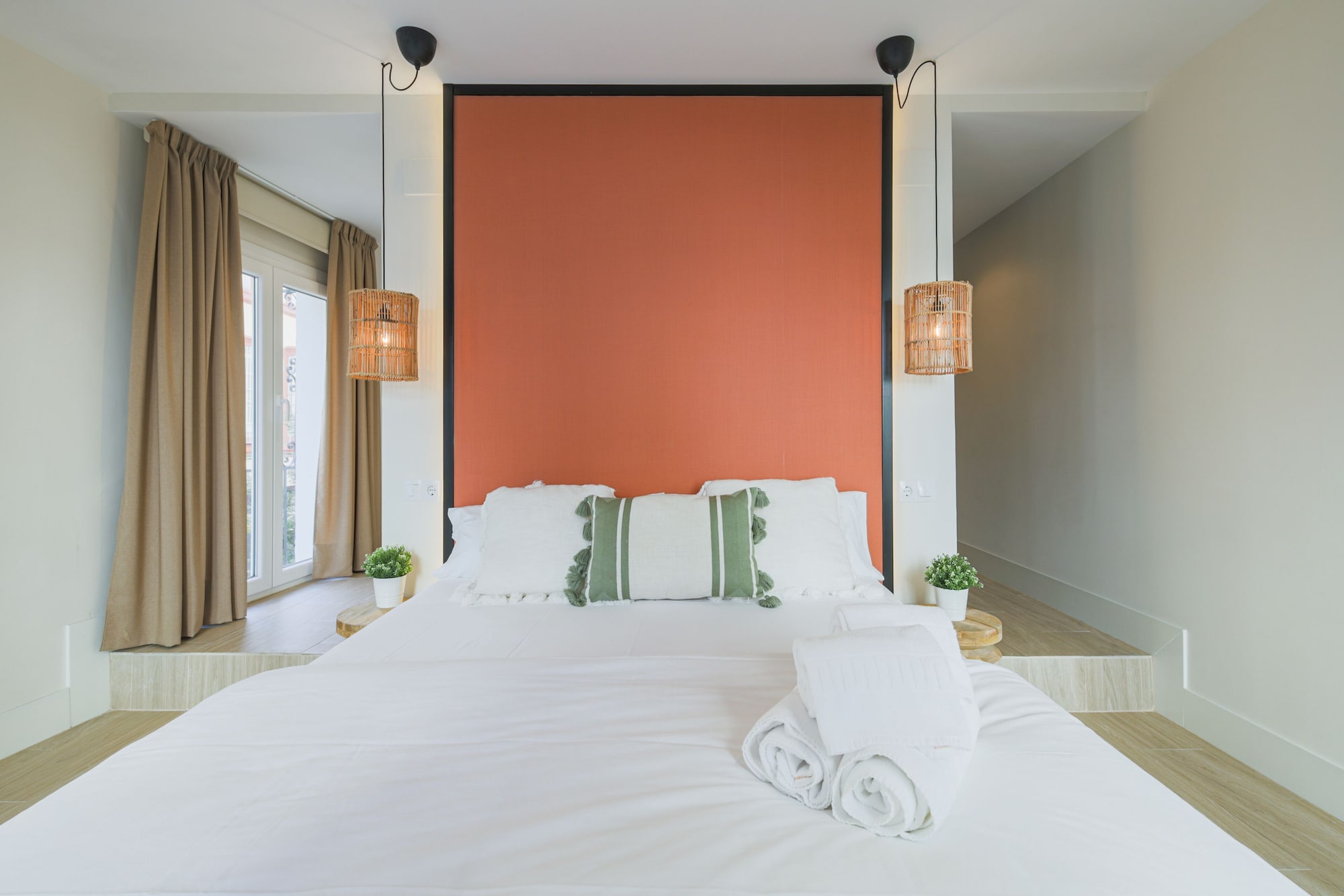 2 BEDROOMS, FAMILY, APARTMENT