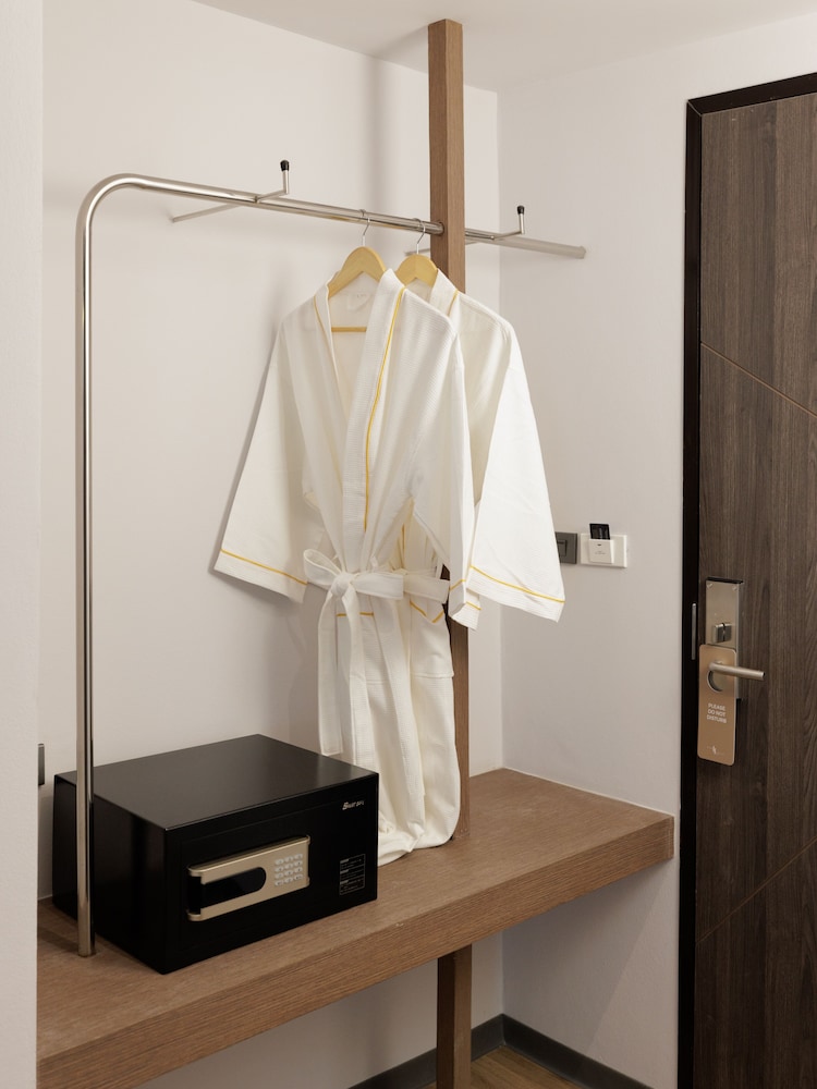 Pure Eleven Hotel Bangkok 32/44