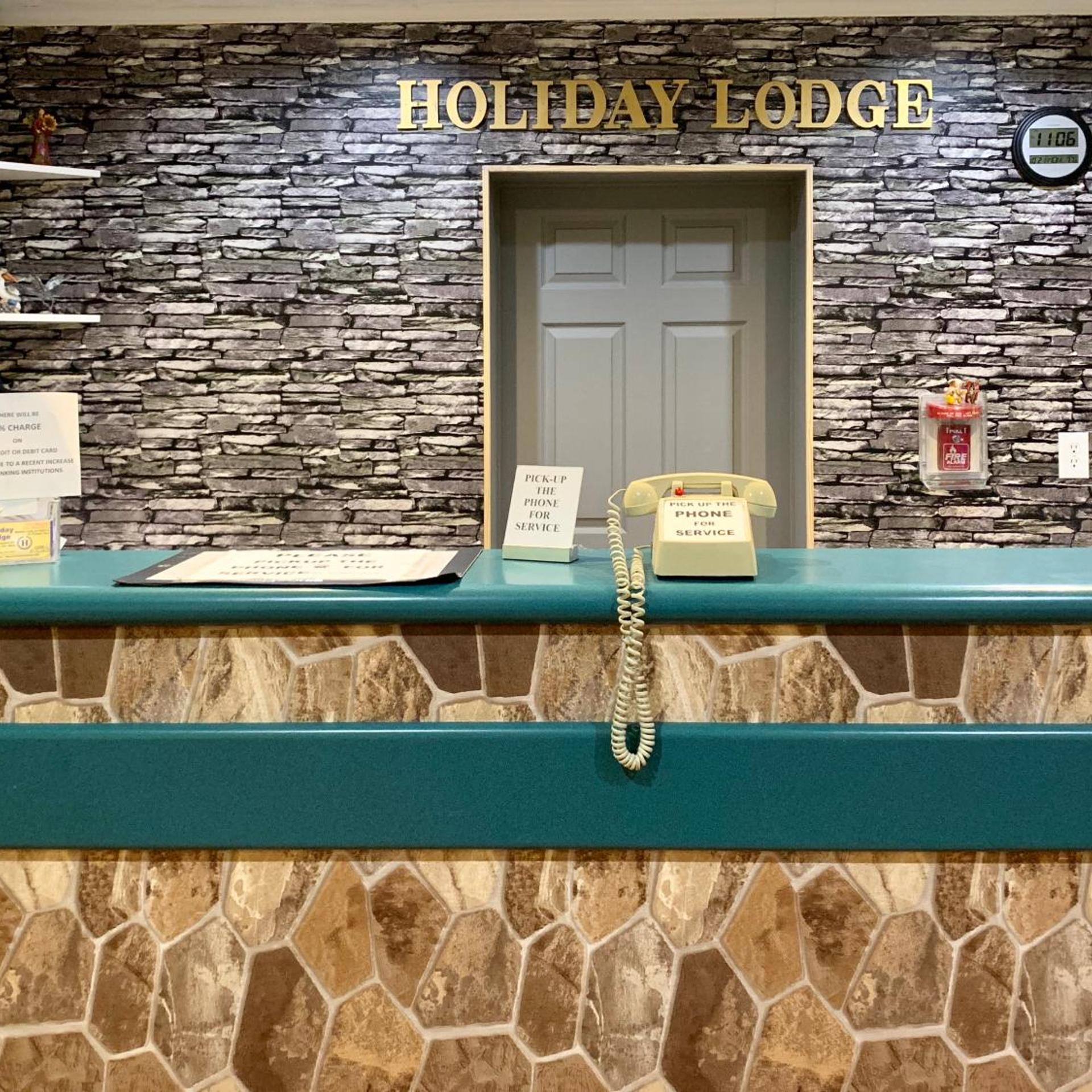 Holiday Lodge 24/30