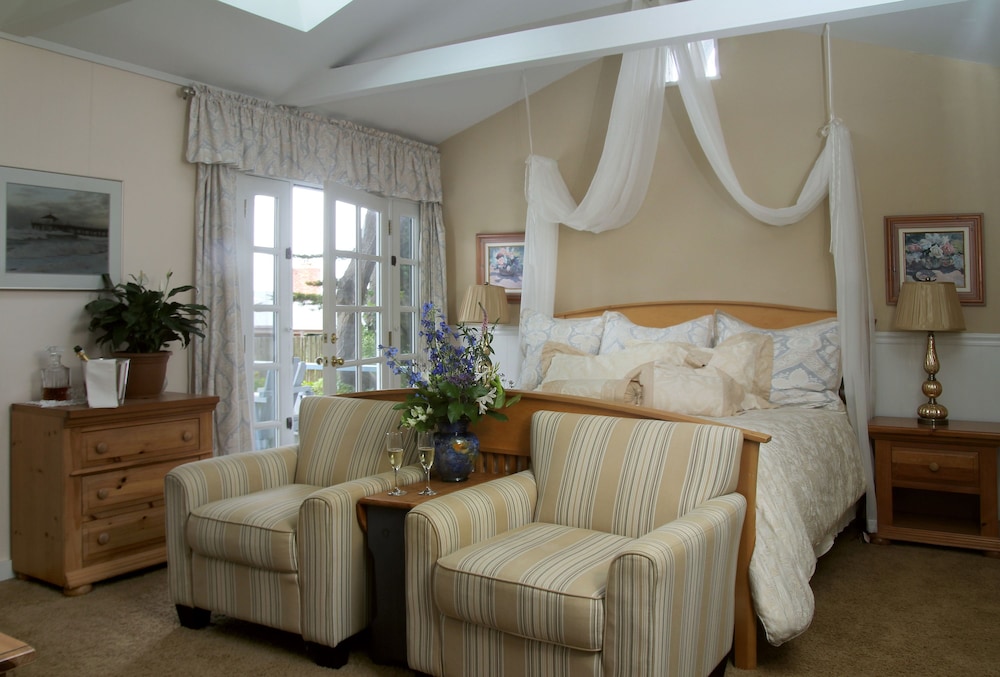 Agate Cove Inn 50/71