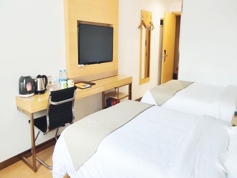 GreenTree Inn Yichun Development Zone Bus Terminal Express Hotel 17/28