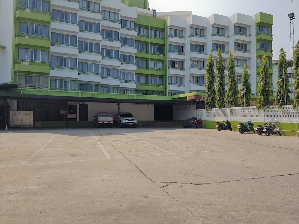 Marine Plaza Hotel Pattaya 39/50
