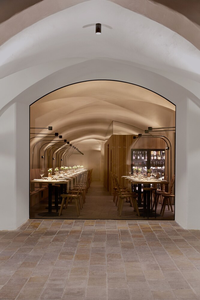 fink Restaurant & Suites 3/22