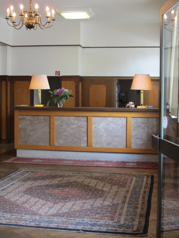 Hotel Gildenhof - An den Westfalenhallen Dortmund 8/45