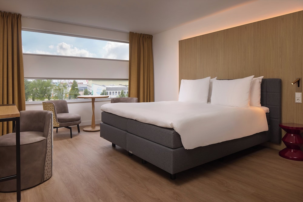 Westcord Art Hotel Amsterdam 4 stars 34/70