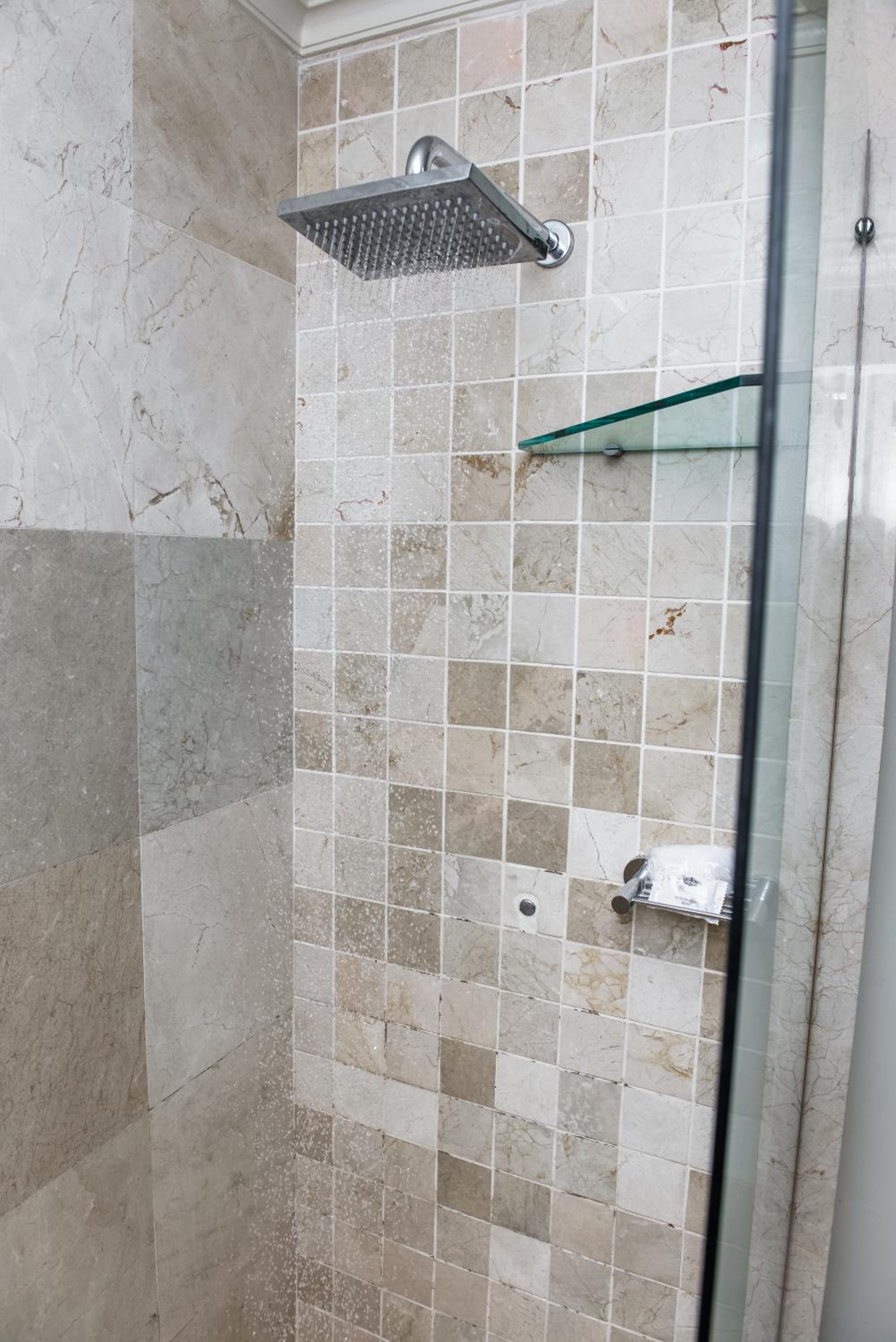 غرفة سوبيريور بسرير مزدوج أو سريرين منفصلين، Belaire Suites 10/10