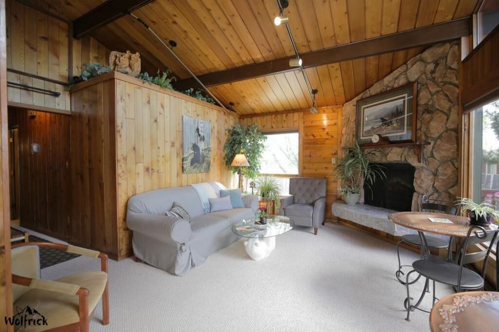 Jewel Lake Bed Breakfast 34/50