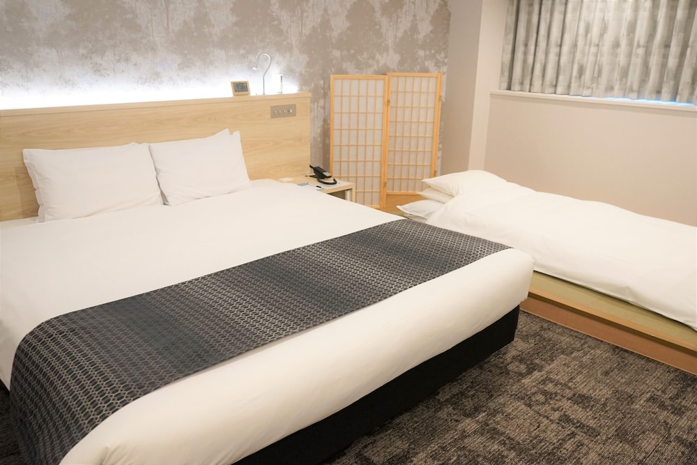 Comfort, Triple, Futon Bed, Single Bed, West Wing, Low Floor