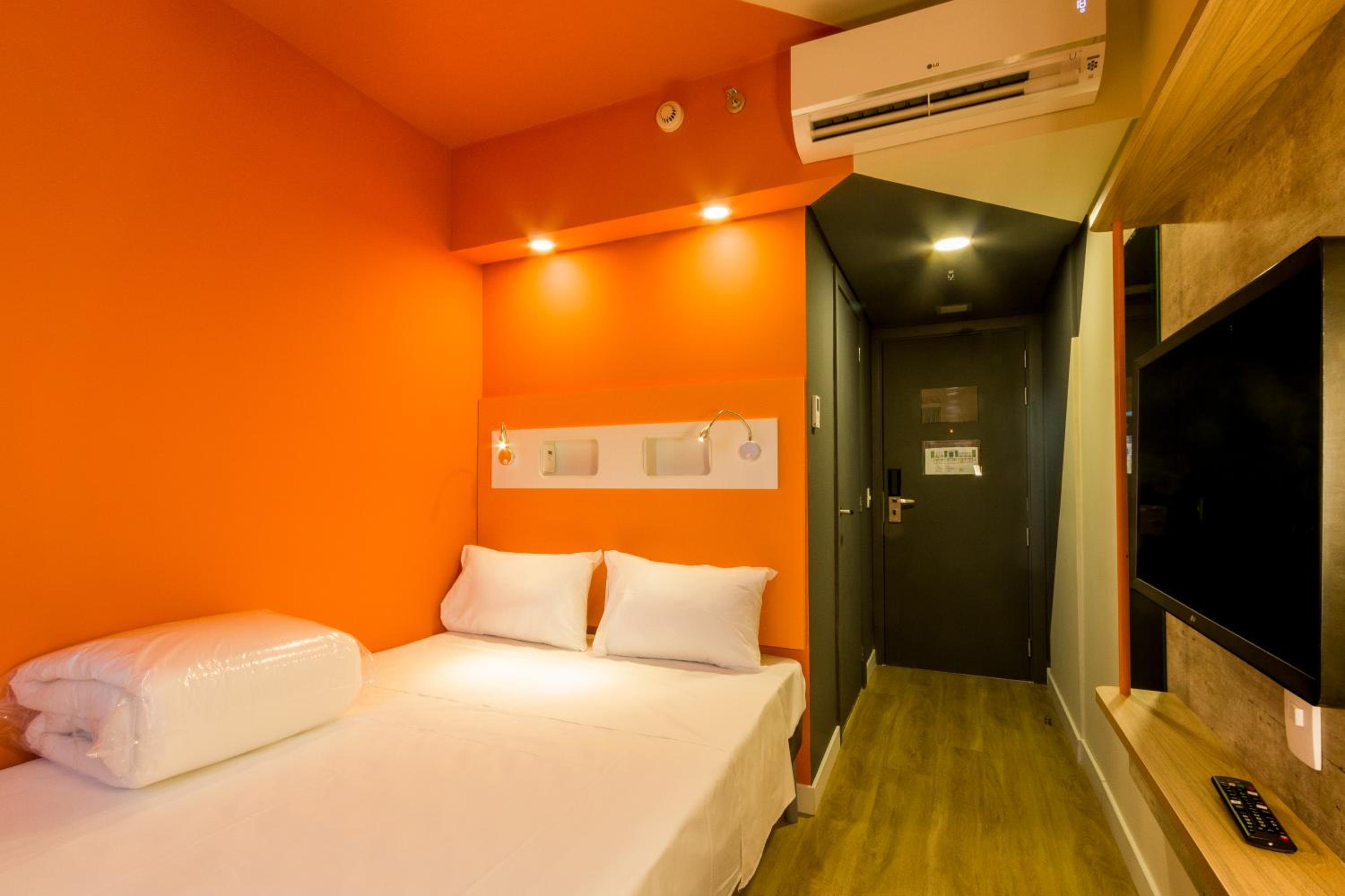 MODERN, APARTMENT, DOUBLE BED