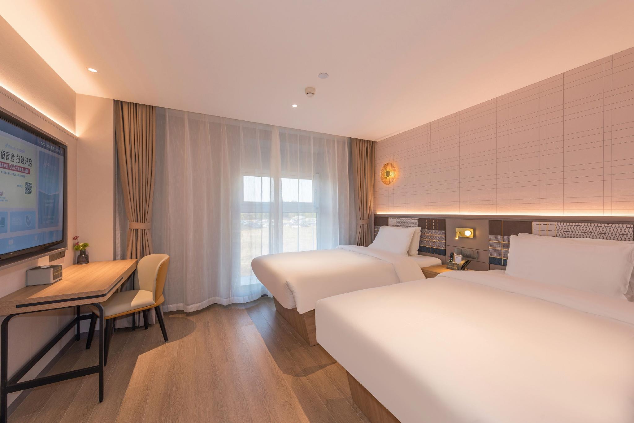 Select, Superior, Twin Beds