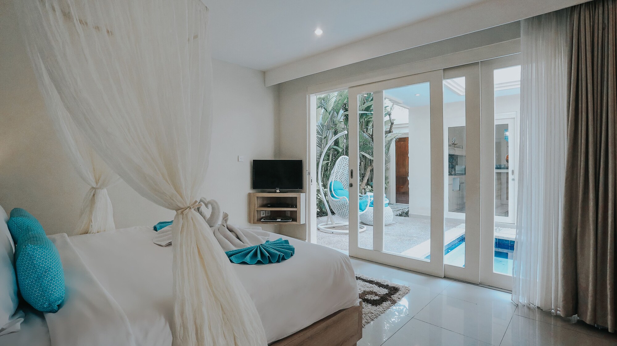 1 BEDROOM, VILLA, PRIVATE POOL