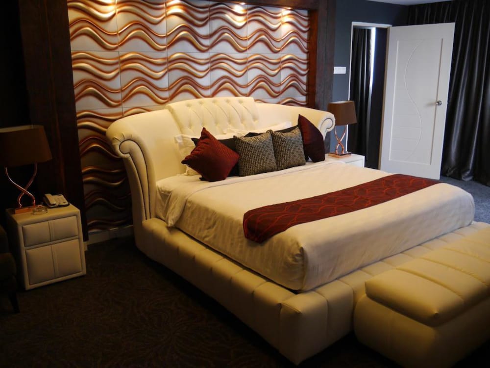 Sani Hotel 5/22