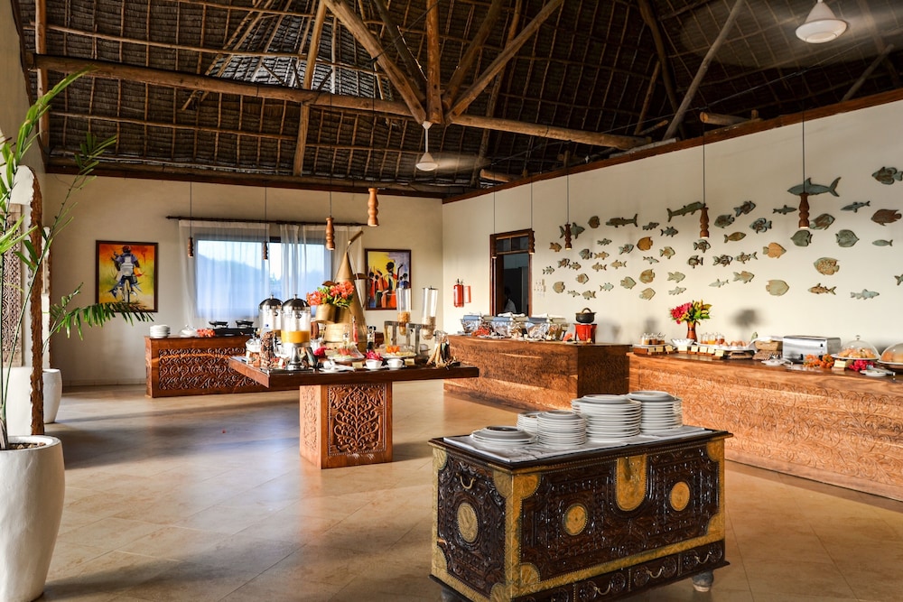 The Sands Beach Resort, Zanzibar 12/72