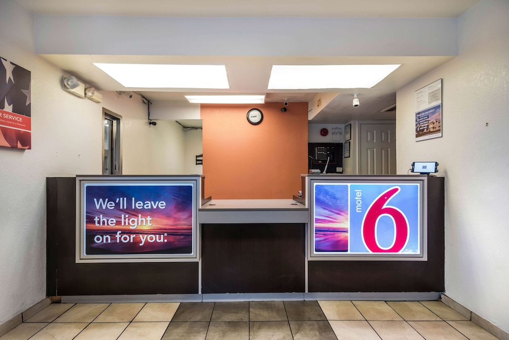 Lobby at Motel6 Bessemer, AL - Birmingham, BESSEMER - AL