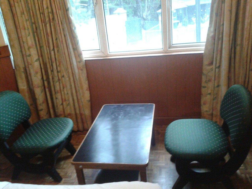 HOTEL HILLTOP TOWERS 27/41