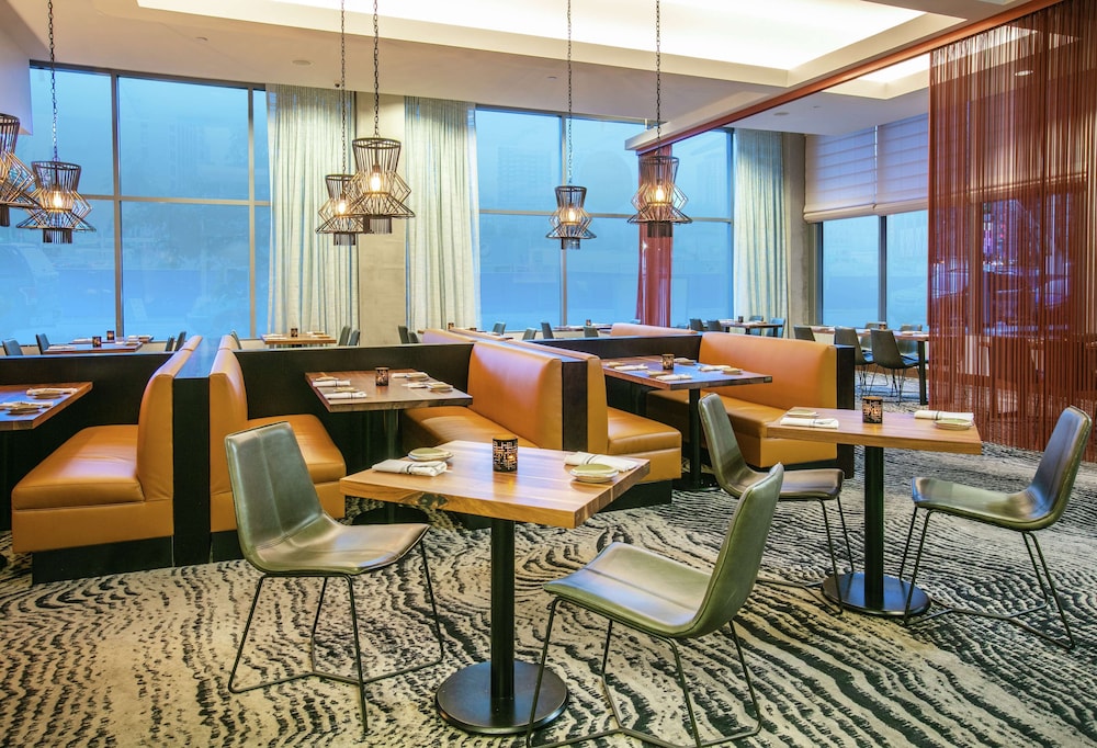 Hilton Garden Inn Seattle Downtown 40/80