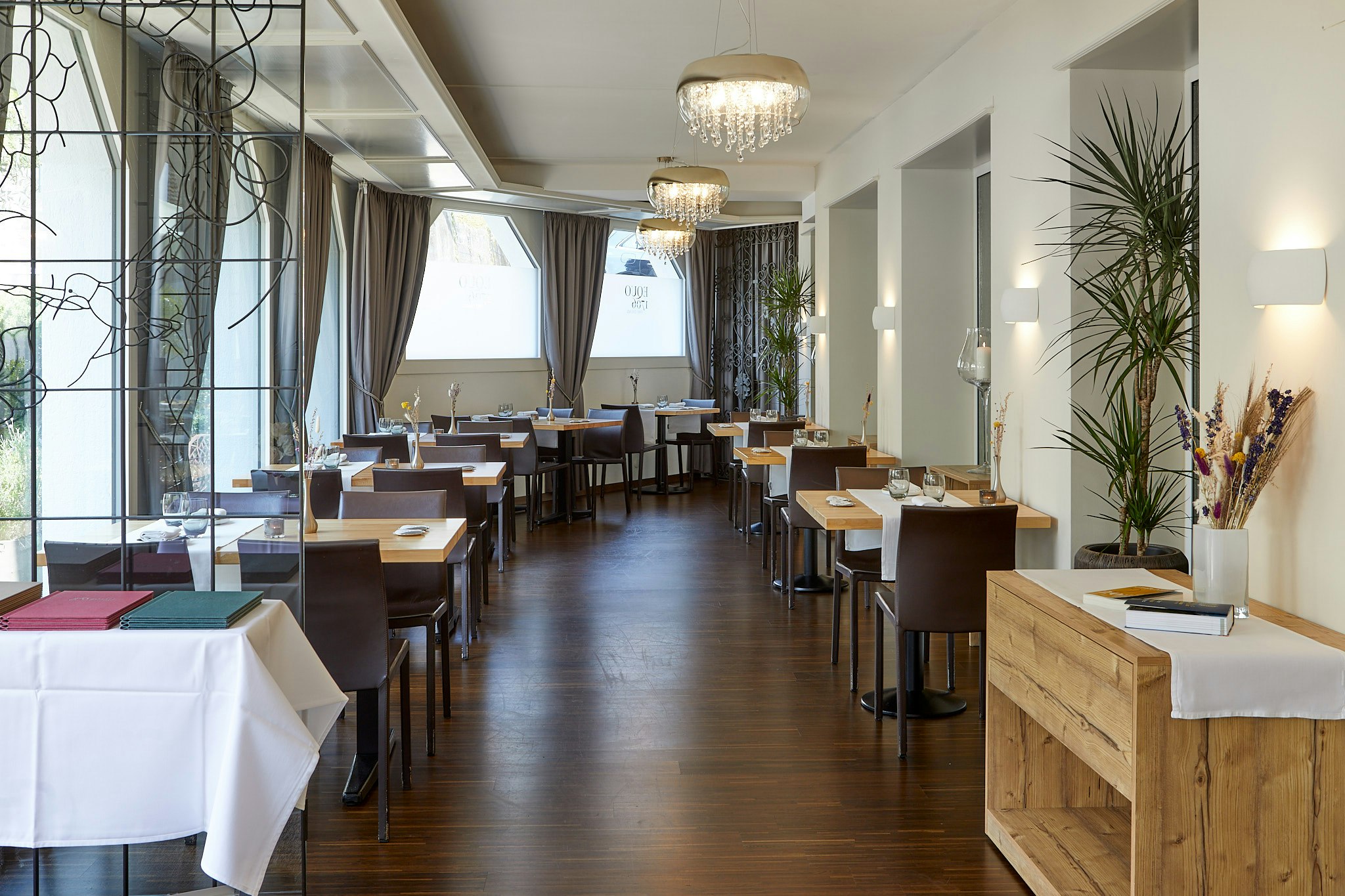 TOP Hotel Roessli Gourmet and SPA 81/86