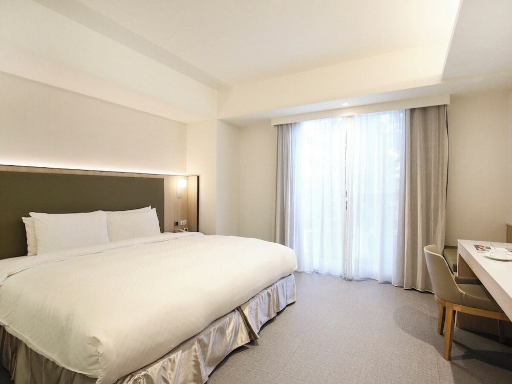 Dandy Hotel Daan Park Branch 24/66