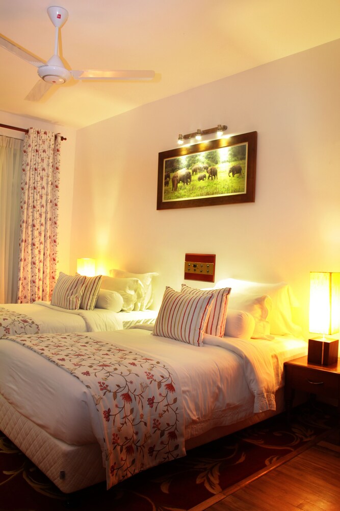 The Blackpool Hotel 12/50