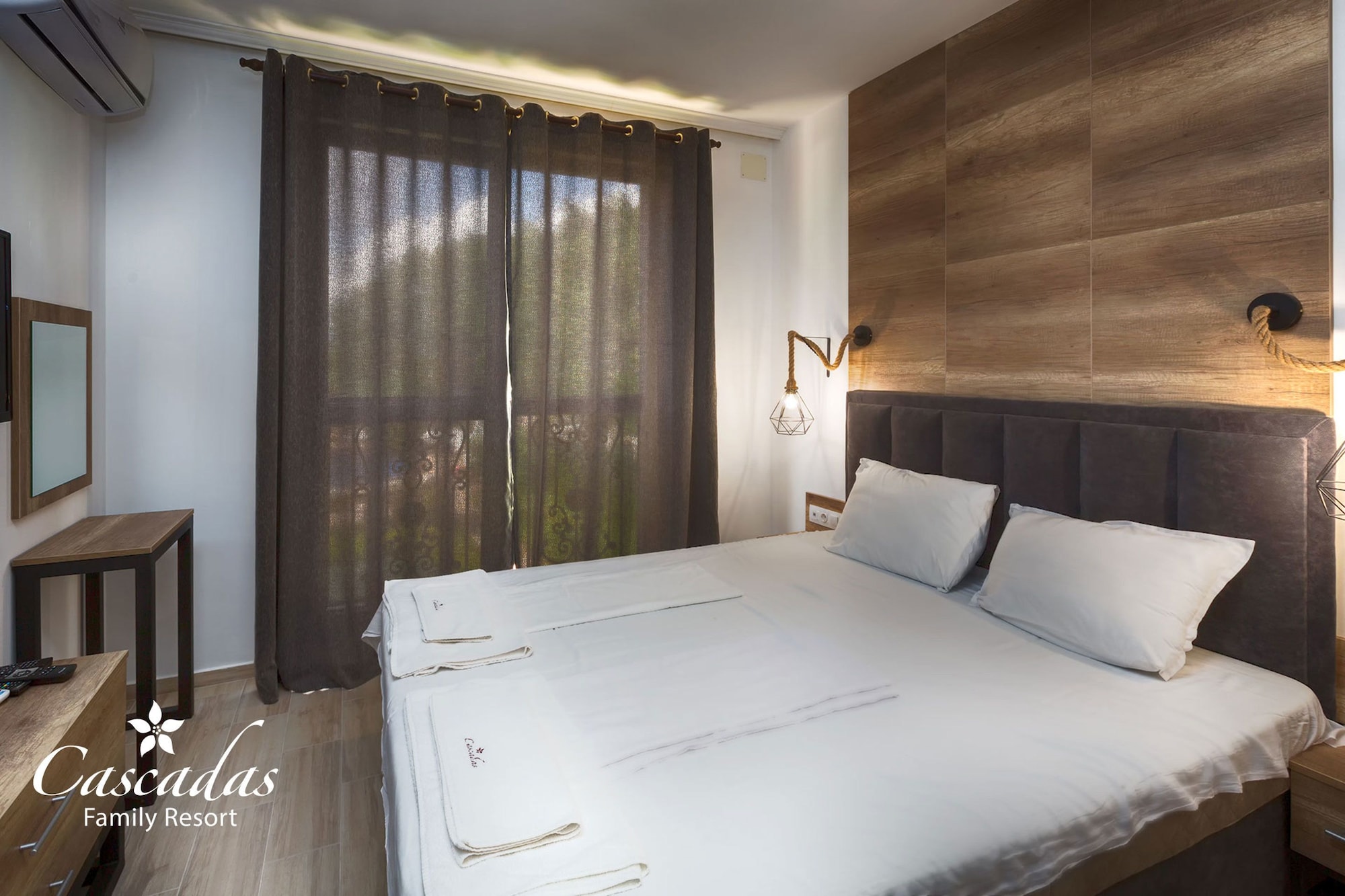 2 BEDROOMS, DELUXE, APARTMENT, 2 DOUBLE BEDS, SOFA