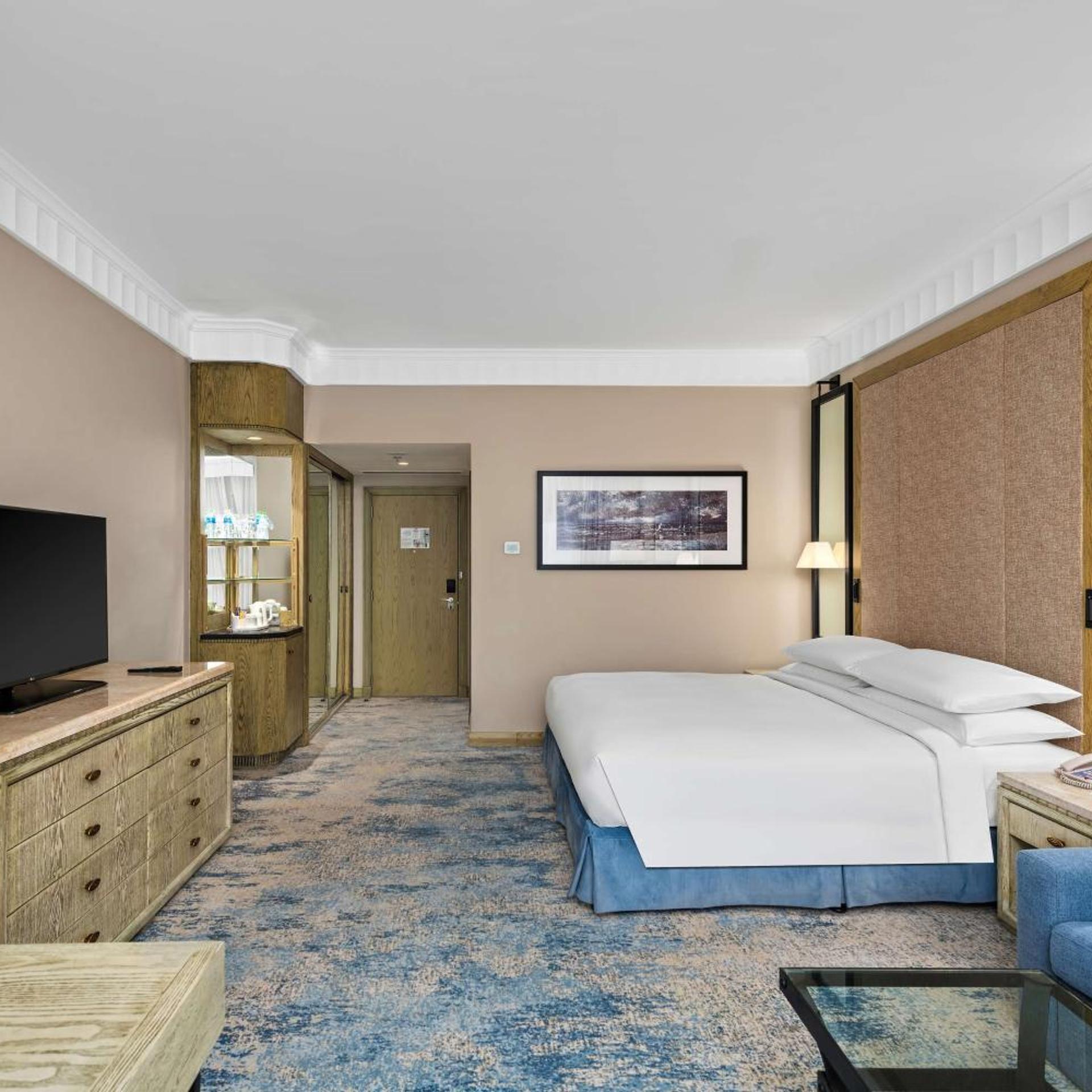 Deluxe, Family, King Bed, French Balcony