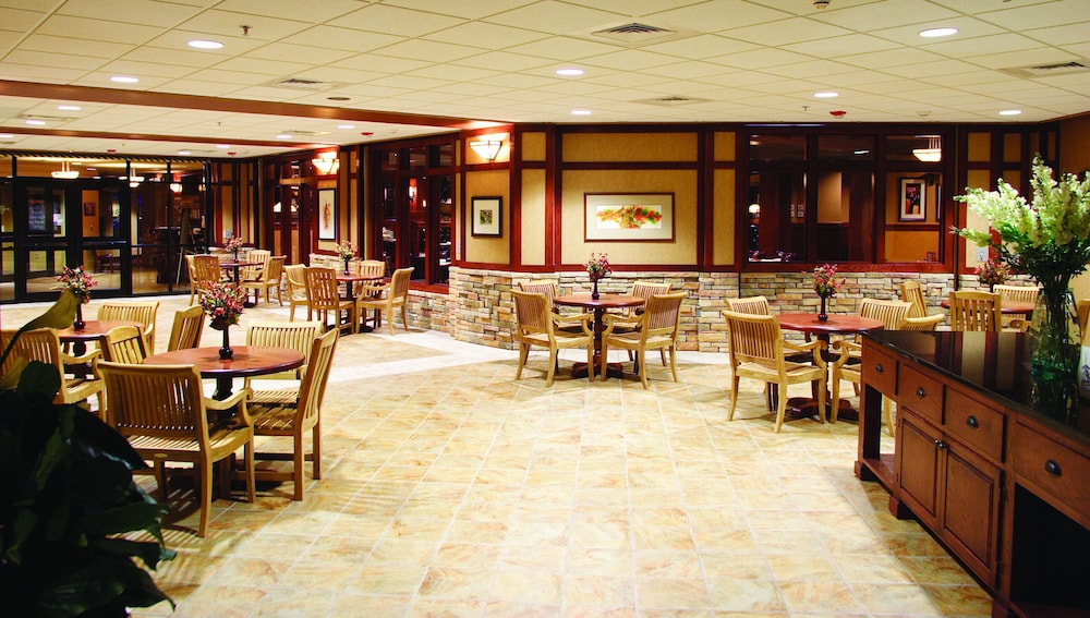 AmericInn by Wyndham Watertown 35/50